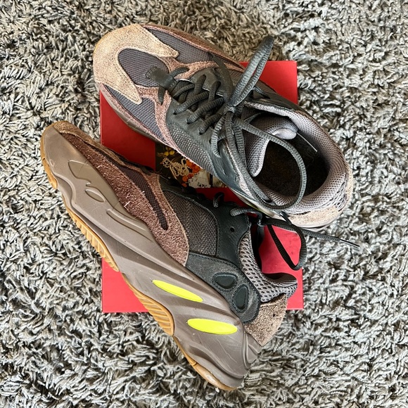 Yeezy Other - MEN’S Adidas Yeezy Boost 700, size 7.5 US